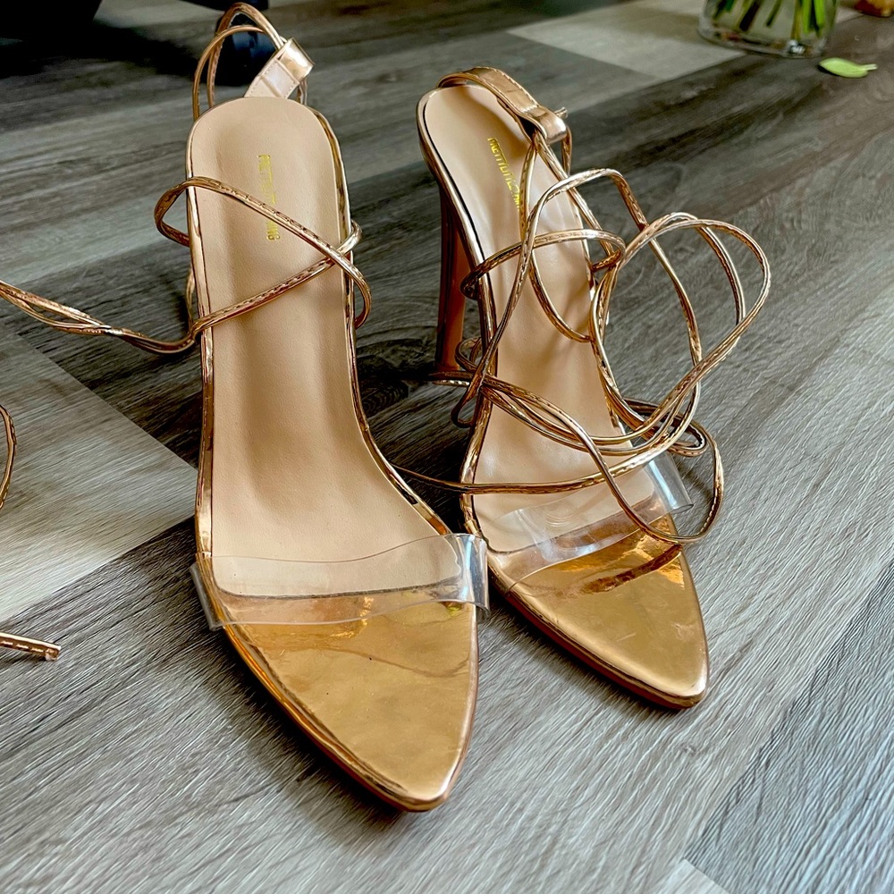 Pretty little thing heels size 5 rose gold shinny color